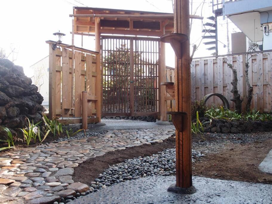 つるば舎 Villa Fujiyoshida Bagian luar foto